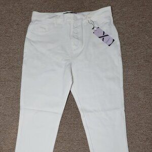 White skinny pants